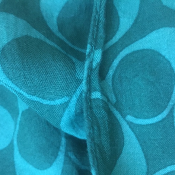 Sold - Green Coach Infinity Signature Logo Scarf - Picture 4 of 4